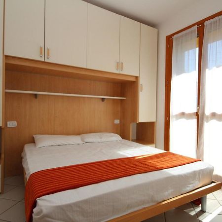 Residence Sole E Mare Appartamenti Rosolina Mare Exterior photo